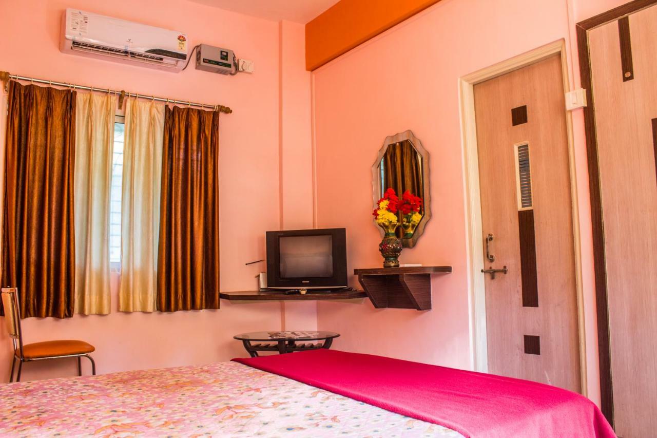 Maitreya Beach Resort Diveagar Exterior photo